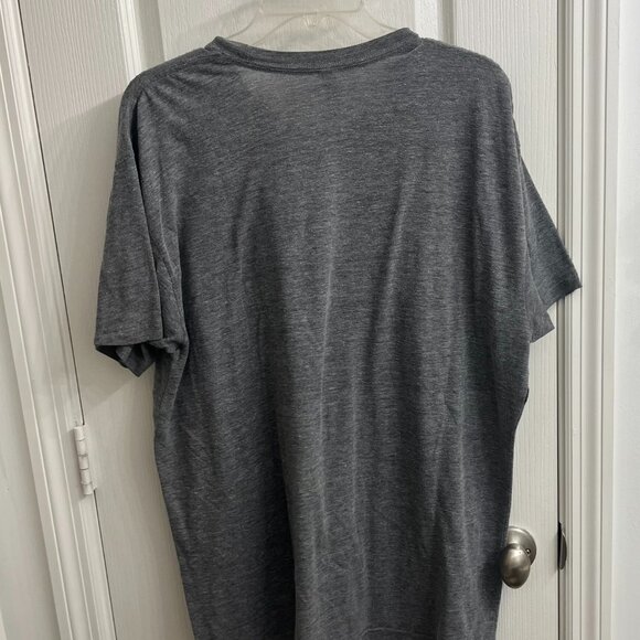 Men's XL TShirt - Picture 3 of 3